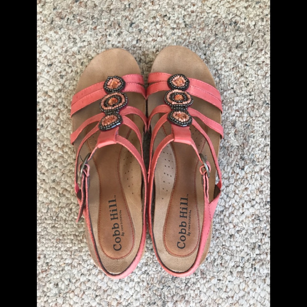 COBB HILL Size 11 Like New, Leather, Coral Sandals